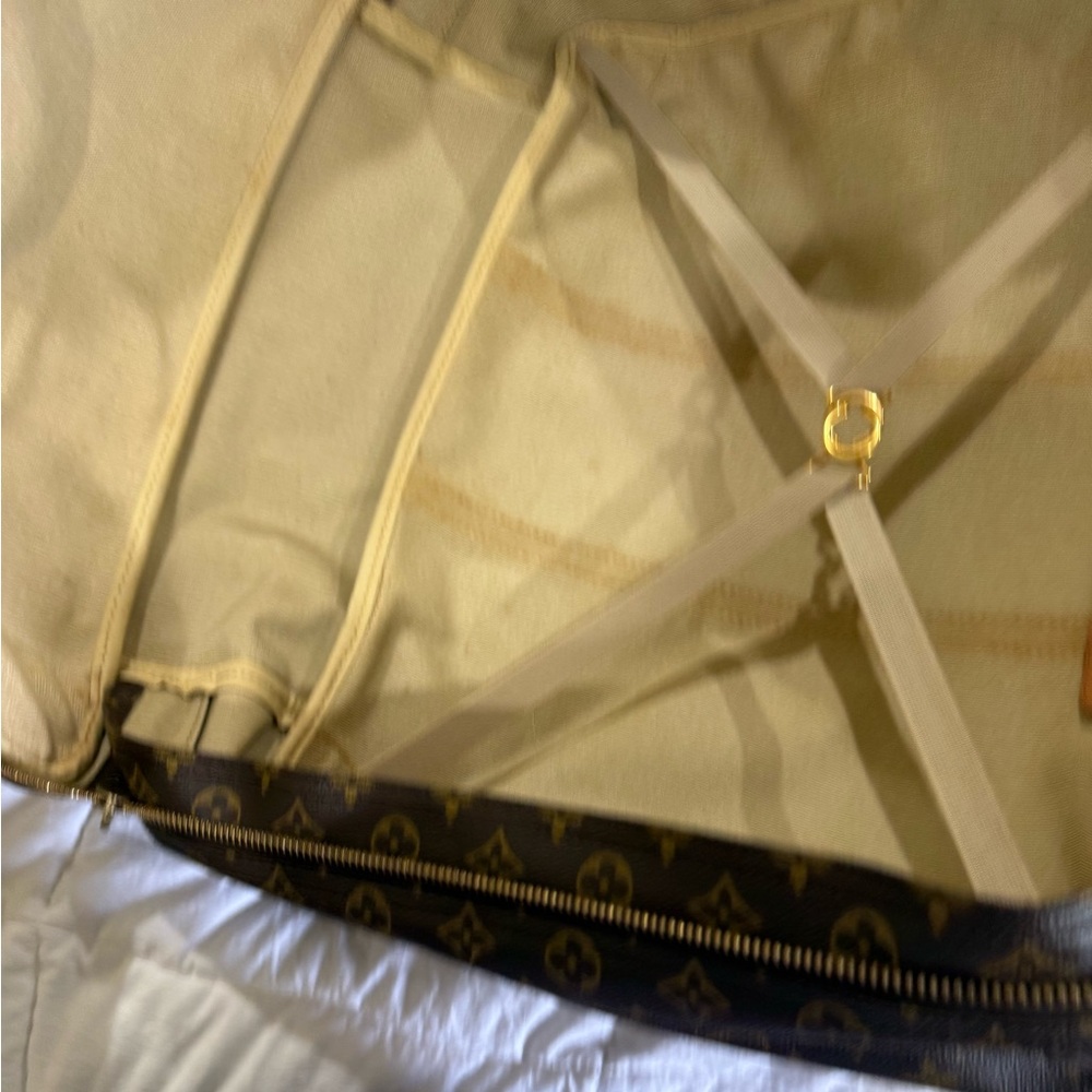 Louis Vuitton Brown Monogram Travel Bag - Picture 15 of 16